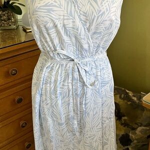 beachlunchlounge Blue and White Midi Dress